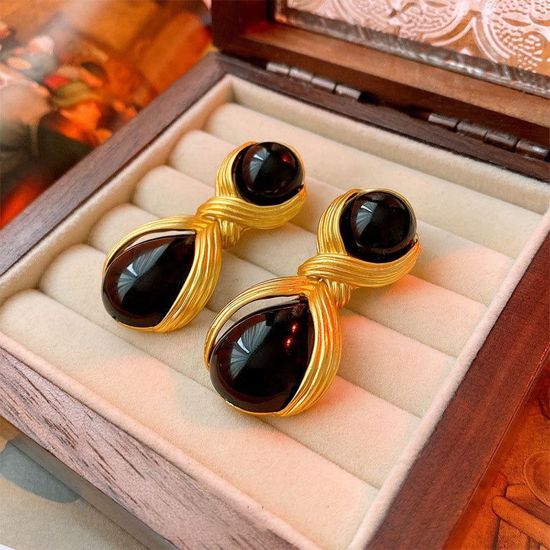 Vintage Medieval Niche Earrings Women Retro Stud Earrings Elegant Luxury Jewelry