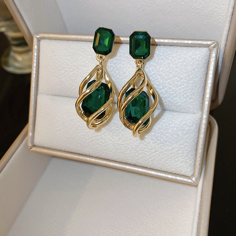 Vintage Medieval Niche Earrings Women Retro Stud Earrings Elegant Luxury Jewelry