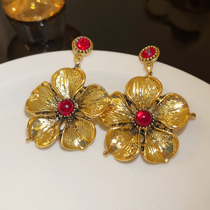 Retro Niche Premium Stud Earrings Women Medieval Vintage Earrings Elegant Jewelry