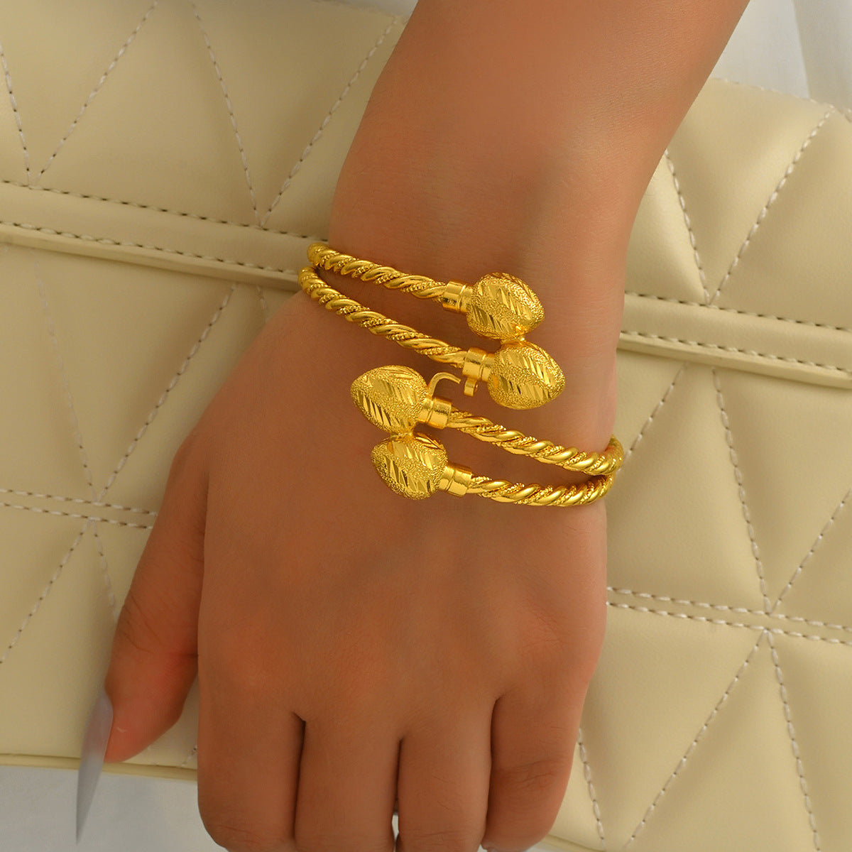 New Arrival Cross-border Light Luxury European American Women Hand Jewelry, Geometric Round Ball Design Premium Texture Cuff Bangle, Niche Versatile Daily Bracelet For Ladies