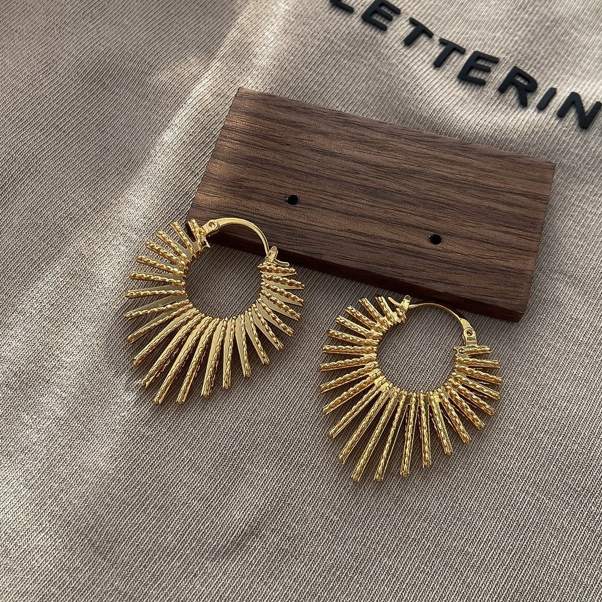 Silver Needle Fashion Flower Geometric Earrings Women Niche Trendy Versatile Premium Jewelry