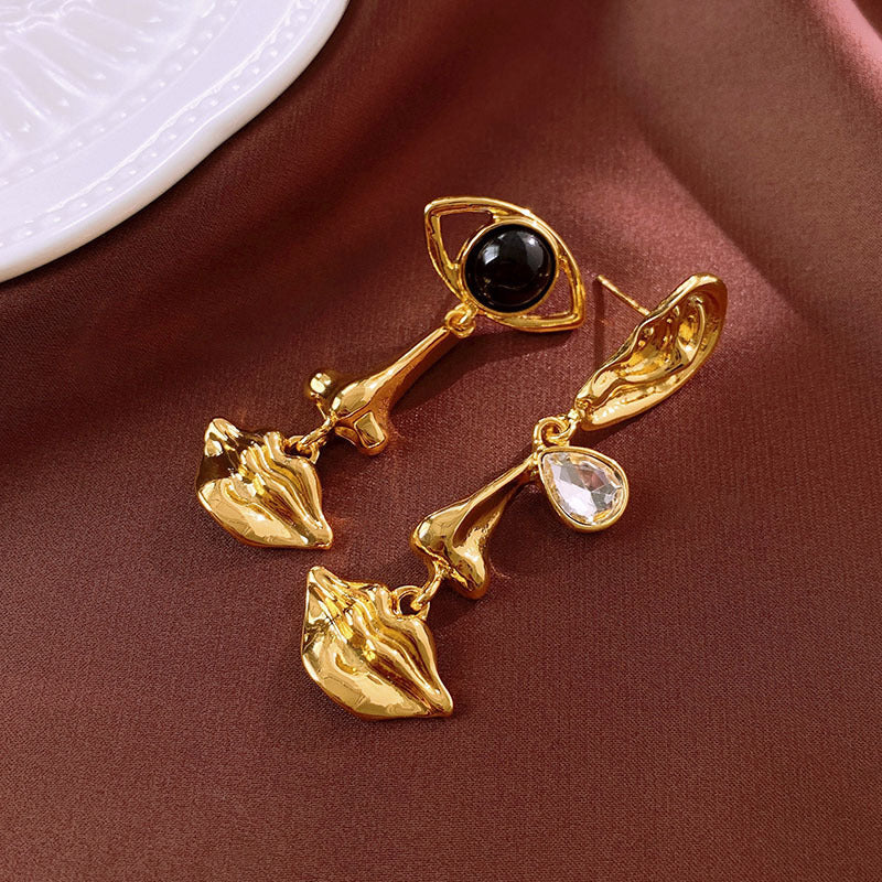 Vintage Medieval Niche Earrings Women Retro Stud Earrings Elegant Luxury Jewelry