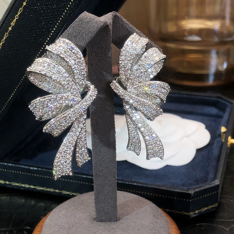 Three-dimensional Bow Earrings Fully Paved With Diamonds Eye-catching Dazzling And Sweet